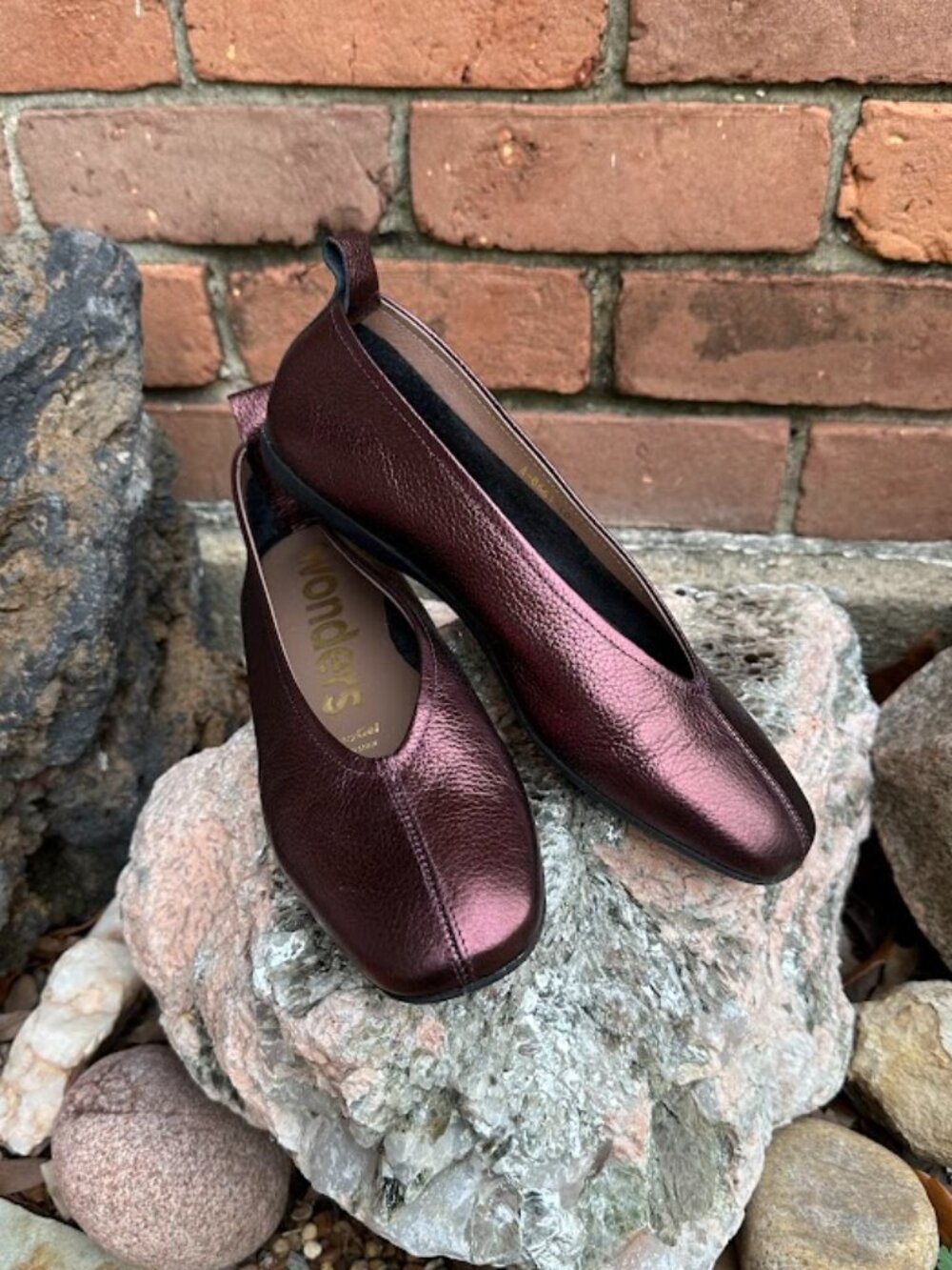 Wonders Genuine Leather Flats Bronze Size 40 (Size 9)